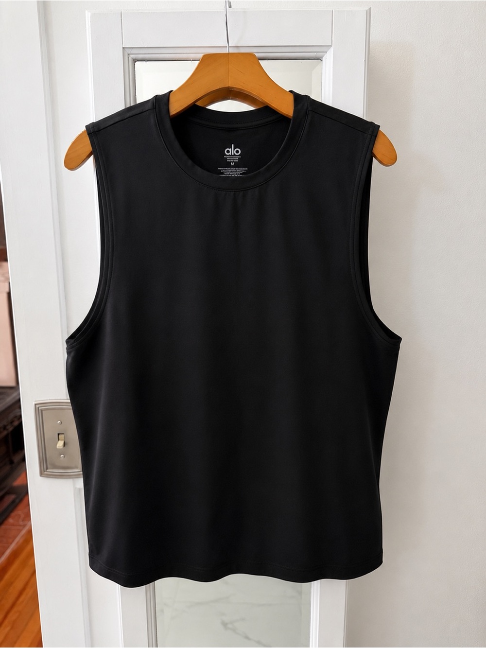 Alo Yoga Conquer Muscle Tank, Black, Men’s Medium